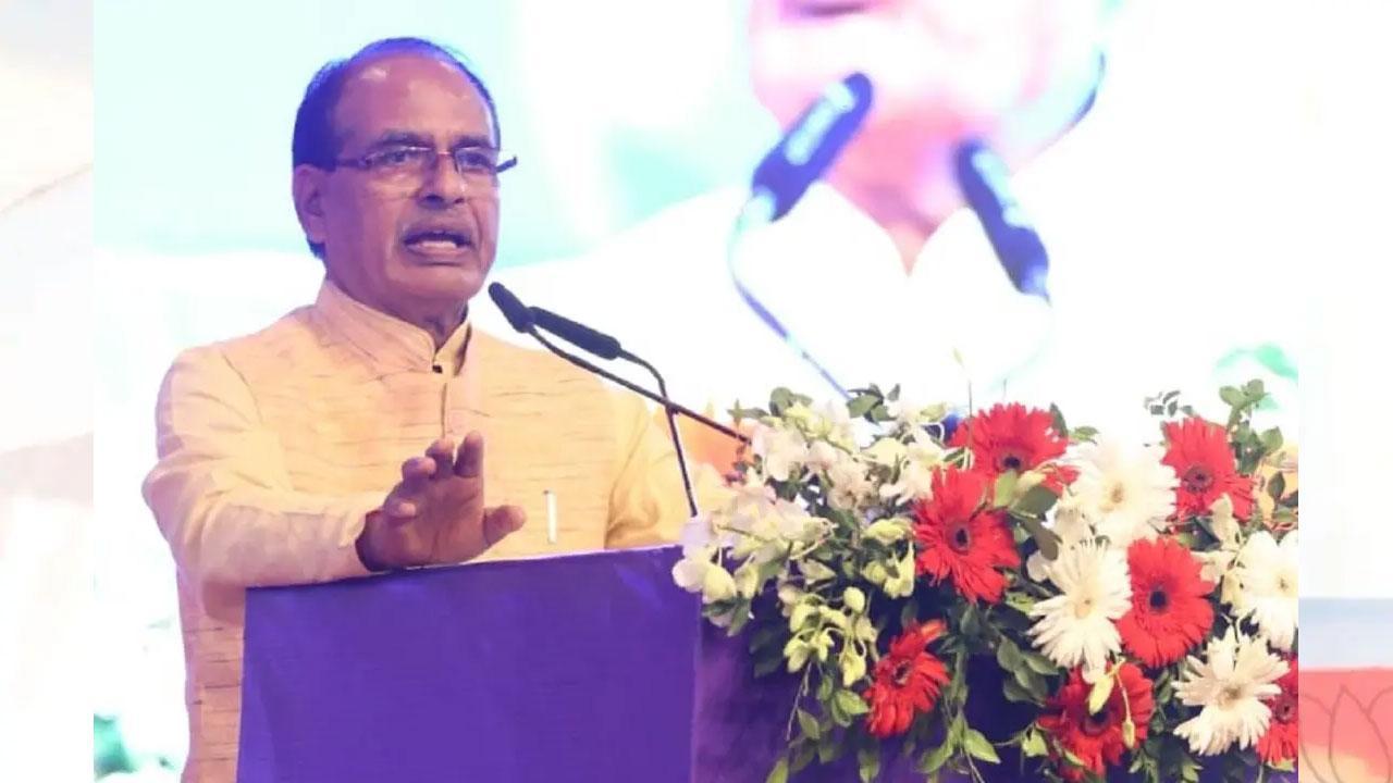 Shivraj Singh Chouhan terms AAP 'Ahankaari Aadmi Party'