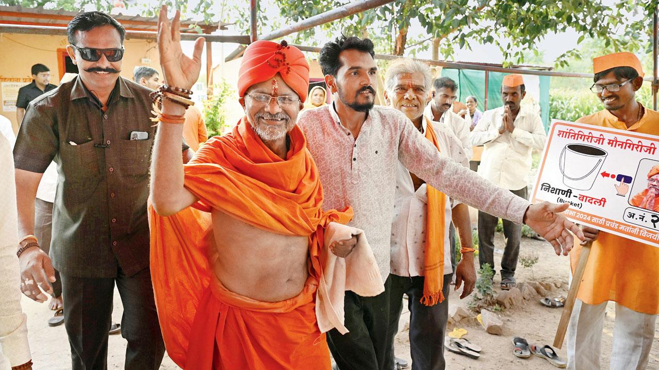 Shantigiri Maharaj also known as Mauni Baba is contesting from the Nashik Lok Sabha seat as an independent candidate. Pics/ASHISH RAJE