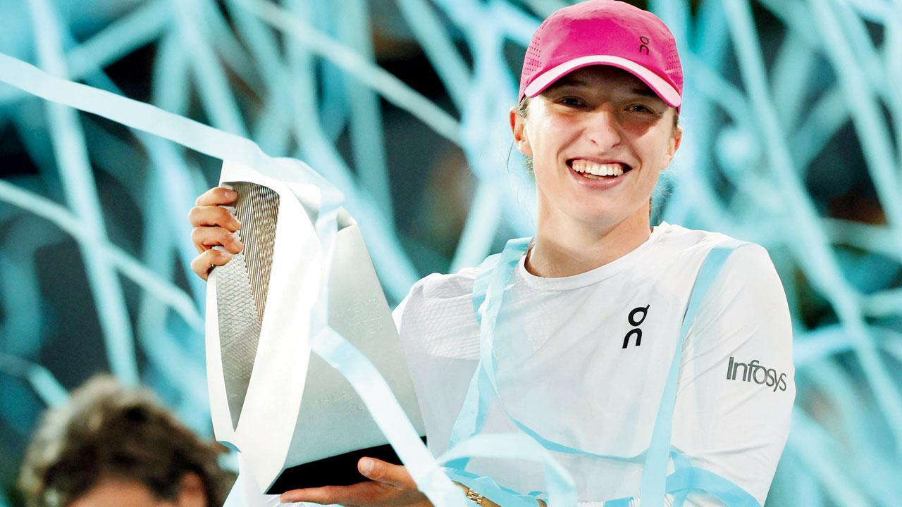 Madrid Open: Swiatek finds Nadal inspiration to win title