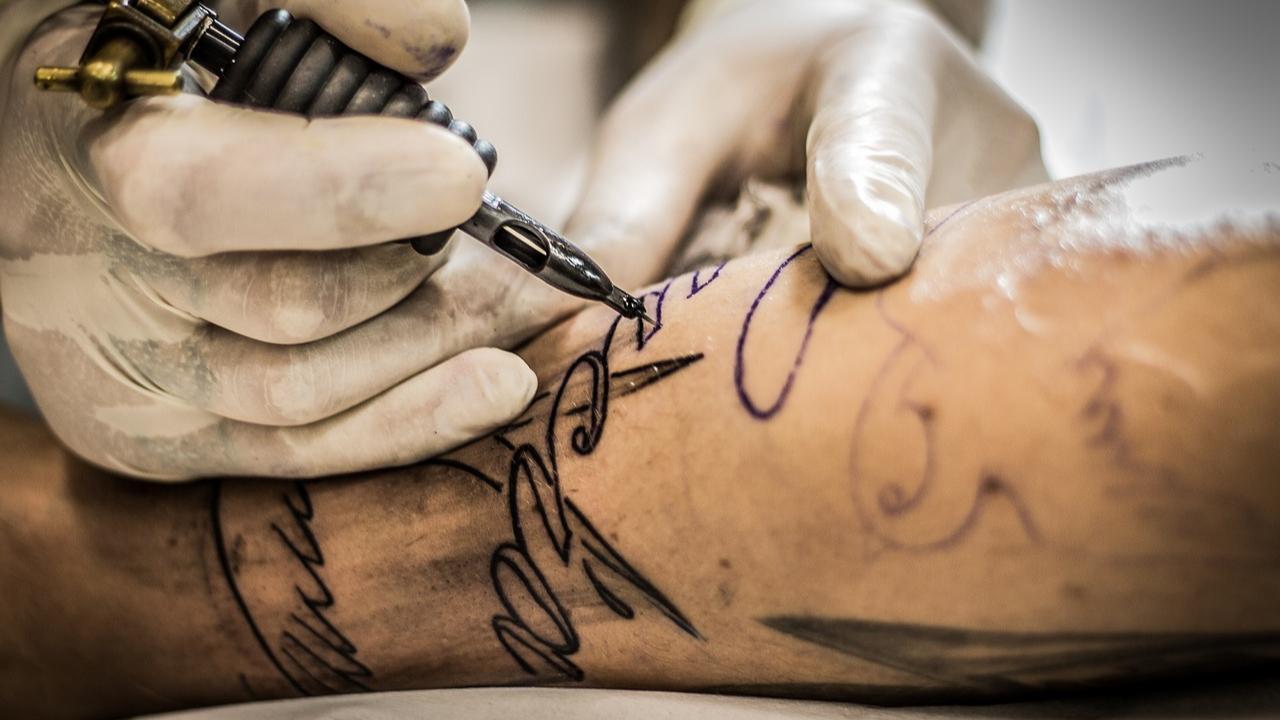 Love getting tattooed? Doctors say ink, needle may raise risk of HIV, cancers