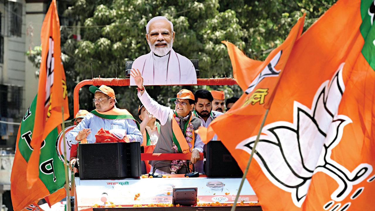  BJP supporters during Goyal’s campaign in Malad