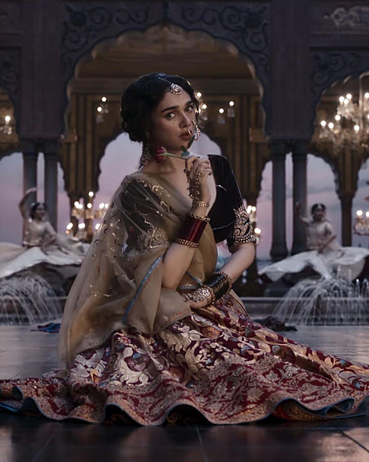Bollywood actress Aditi Rao Hydari, who is currently the talk of the town for her ‘gaja gamini walk’ courtesy of ‘Heeramandi: The Diamond Bazaar’ has come a long way on the acting front. 