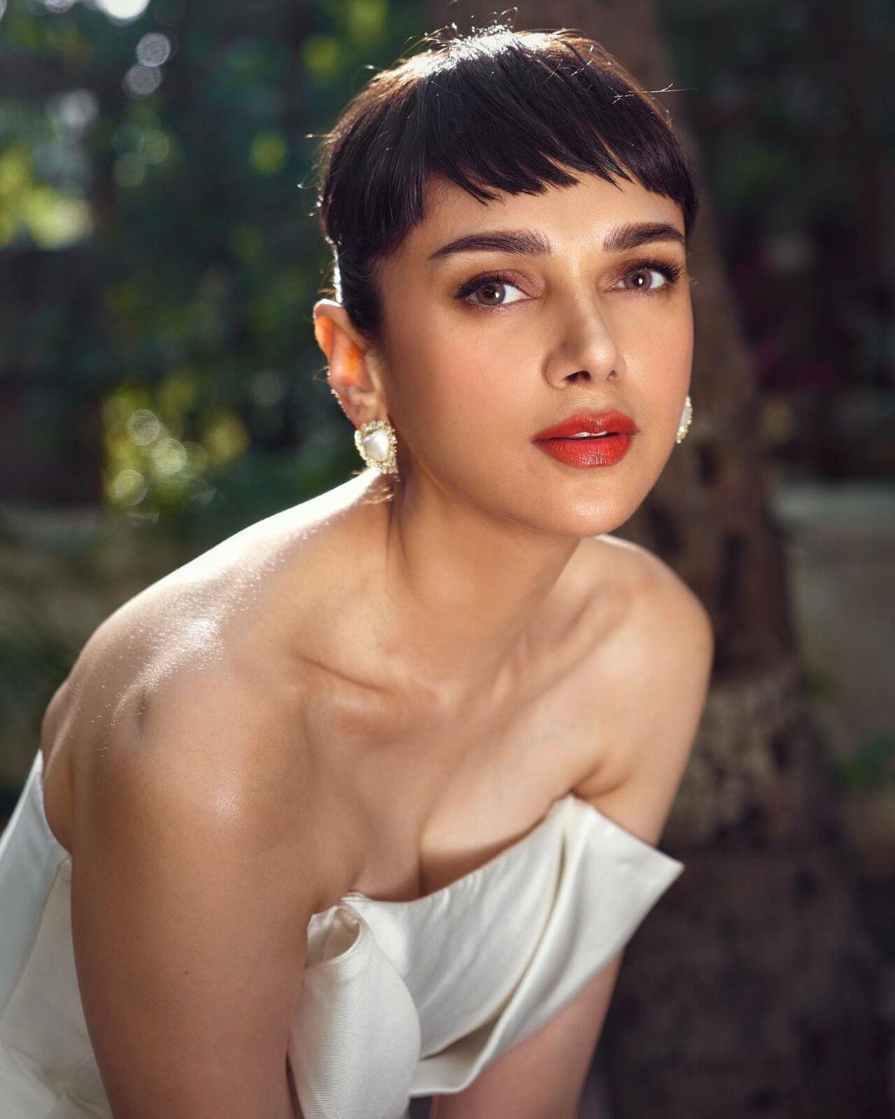 Her acting is incredible, making her one of the bankable stars in showbiz. 