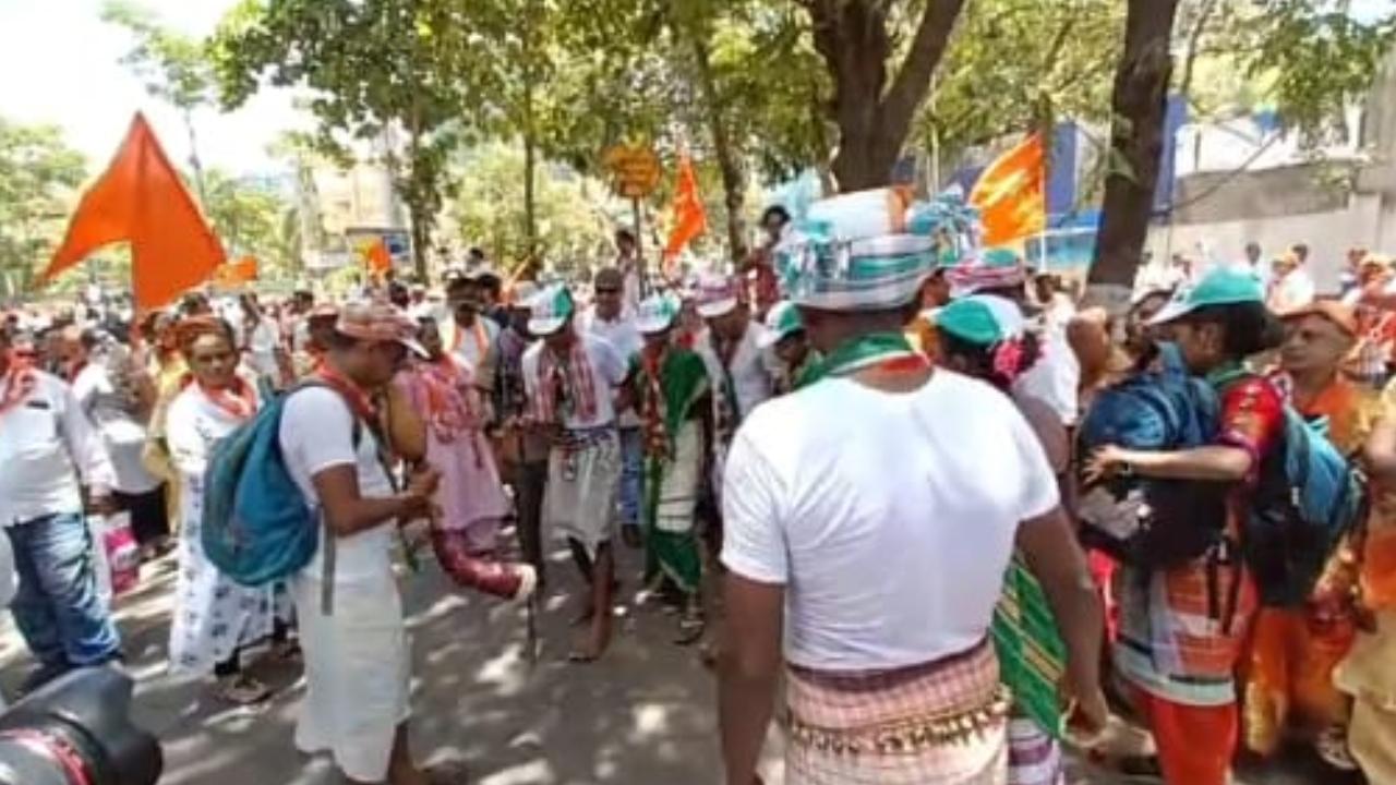 An Adivasi tribe from Goregoan's Arey Colony performed their traditional dance during the rally to extend their support to the All India Congress Committee