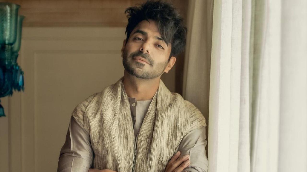 Aparshakti Khurana explores new dimensions, teams up with Savi Kahlon for 'Zaroor'