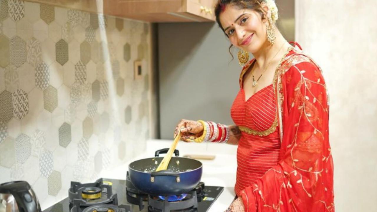 'Just married' Arti Singh offers a peek into her 'pehli rasoi'