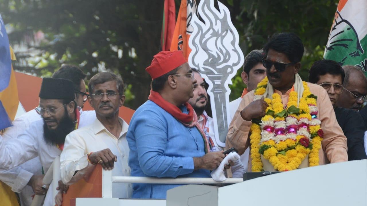 With the Lok Sabha elections 2024, Arvind Sawant is seeking a third term from the Mumbai South seat