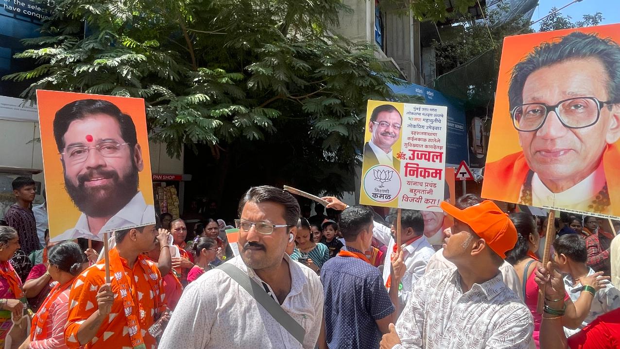 Amid scorching heat, as Mahayuti candidates marched to file their nominations, the party workers were seen holding flags and the party symbols