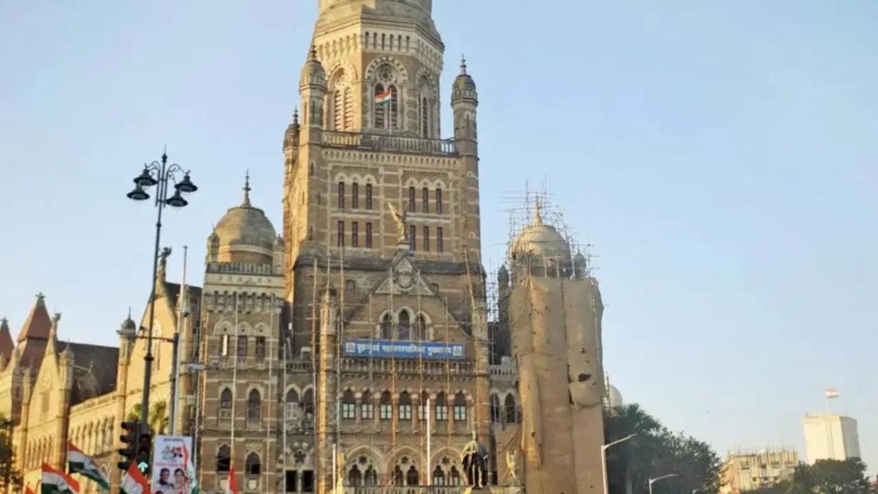 Mumbai: BMC sets target to complete road repair works in city by May 31