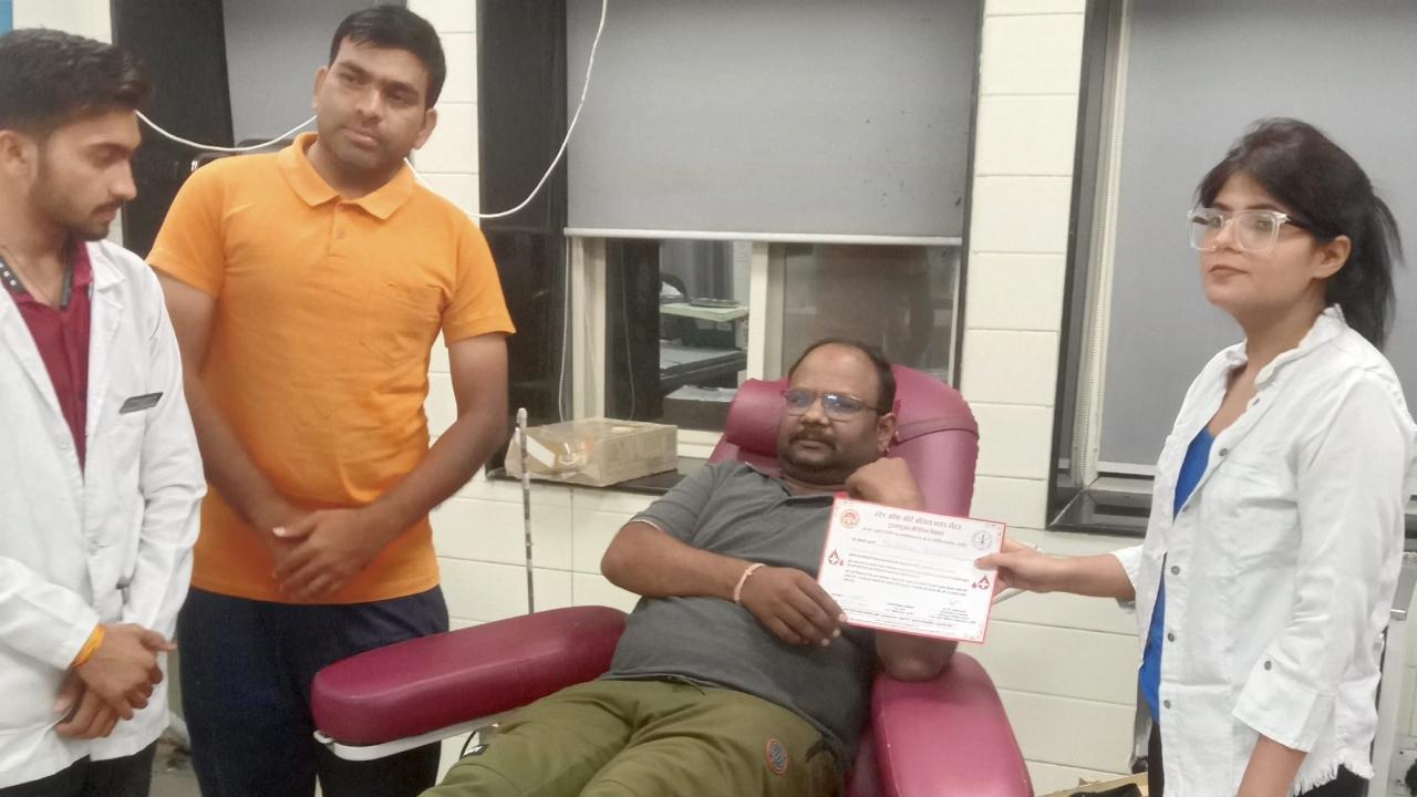 MH man with rare 'Bombay' blood group travels to Indore to save woman's life