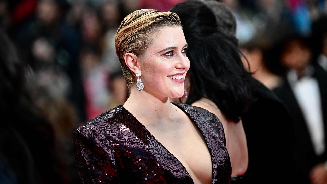 Greta GerwigDirector, Script Writer, Actress
In just fifteen years, Greta Gerwig has made a name for herself in American and international cinema. Right from the start of her career as an actress, Greta Gerwig has also been involved as a screenwriter, collaborating on numerous projects. With her latest film, Barbie (2023), a worldwide cultural phenomenon and the biggest hit of the year, Greta Gerwig becomes the first director in the history of cinema to top the billion-dollar mark at the box office.