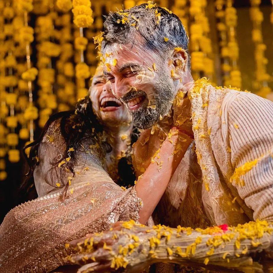 The snapshots of Athiya Shetty and KL Rahul from their Haldi ceremony were truly blissful.