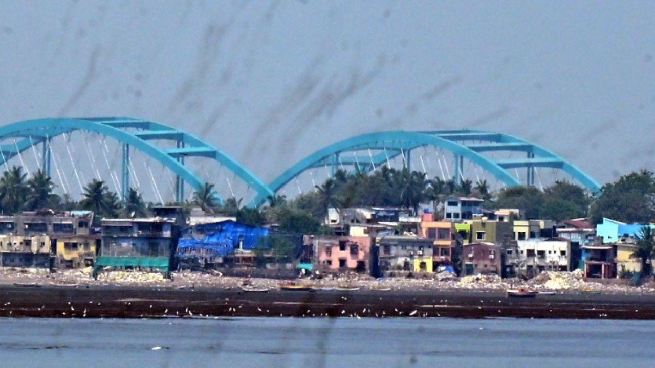 Second girder for Coastal Road-Sea Link connector installed by BMC
The Mumbai Coastal Road Project reached another key milestone with the successful installation of the second enormous Bow Arch String Girder at 6:07 am on May 15, 2024. This follows the earlier construction of the first girder on April 26, 2024. The second girder was carefully installed while taking into account tidal conditions in the sea, linking the Mumbai Coastal Road to the Bandra-Worli Sea Link route on both sides.....Read More