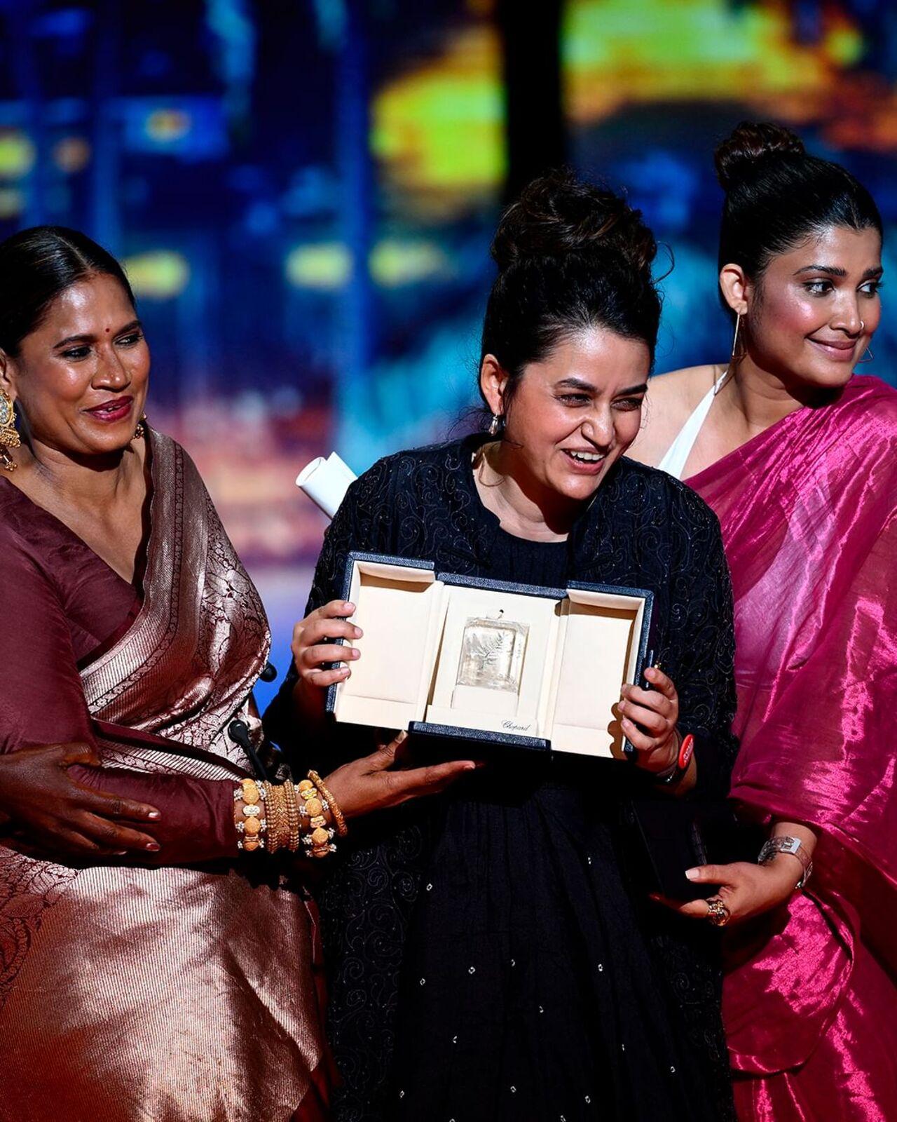 To receive the award, Payal Kapadia also took the leading ladies of her film on stage- Kani Kusruti, Divya Prabha and Chayya Kadam