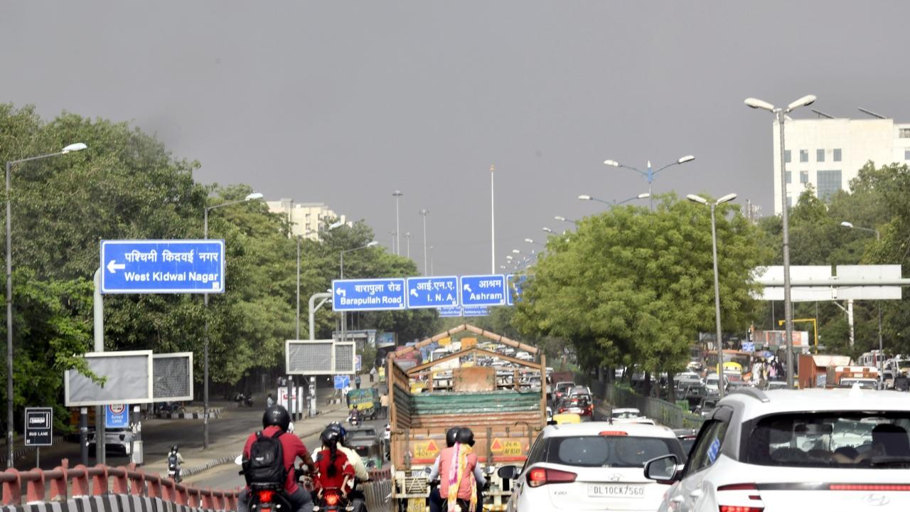 Light showers in parts of Delhi-NCR after city records record temperature