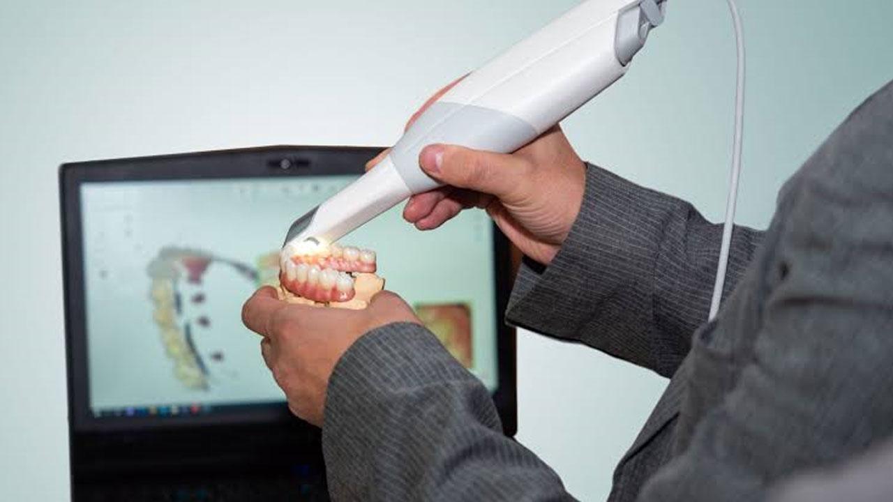 How 3D Printing is Revolutionizing the Field of Dental Implants