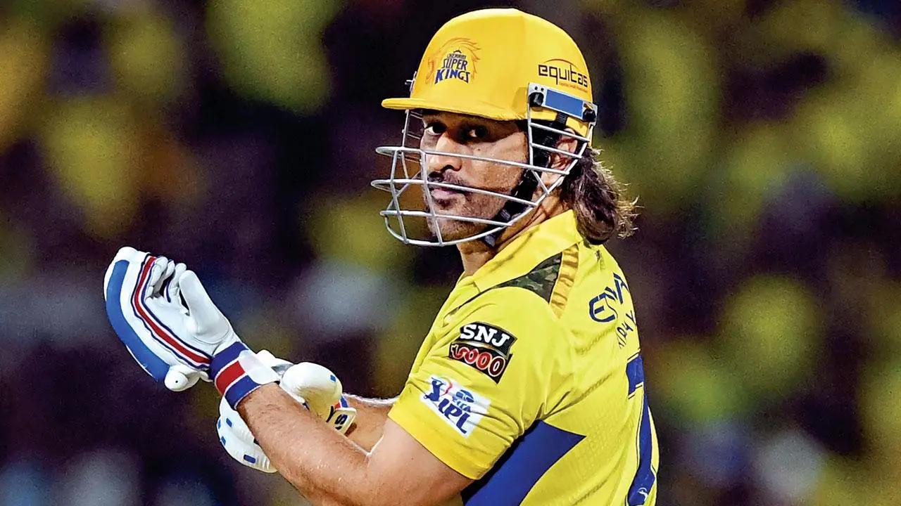 MS Dhoni's unbeaten 26-run knock
Despite losing the IPL 2024 match against Gujarat Titans, Chennai Super Kings wicketkeeper-batsman MS Dhoni entertained the crowd by showcasing his power-filled strokes. He stayed unbeaten on 26 runs in 11 balls and smashed 1 fours and 3 sixes