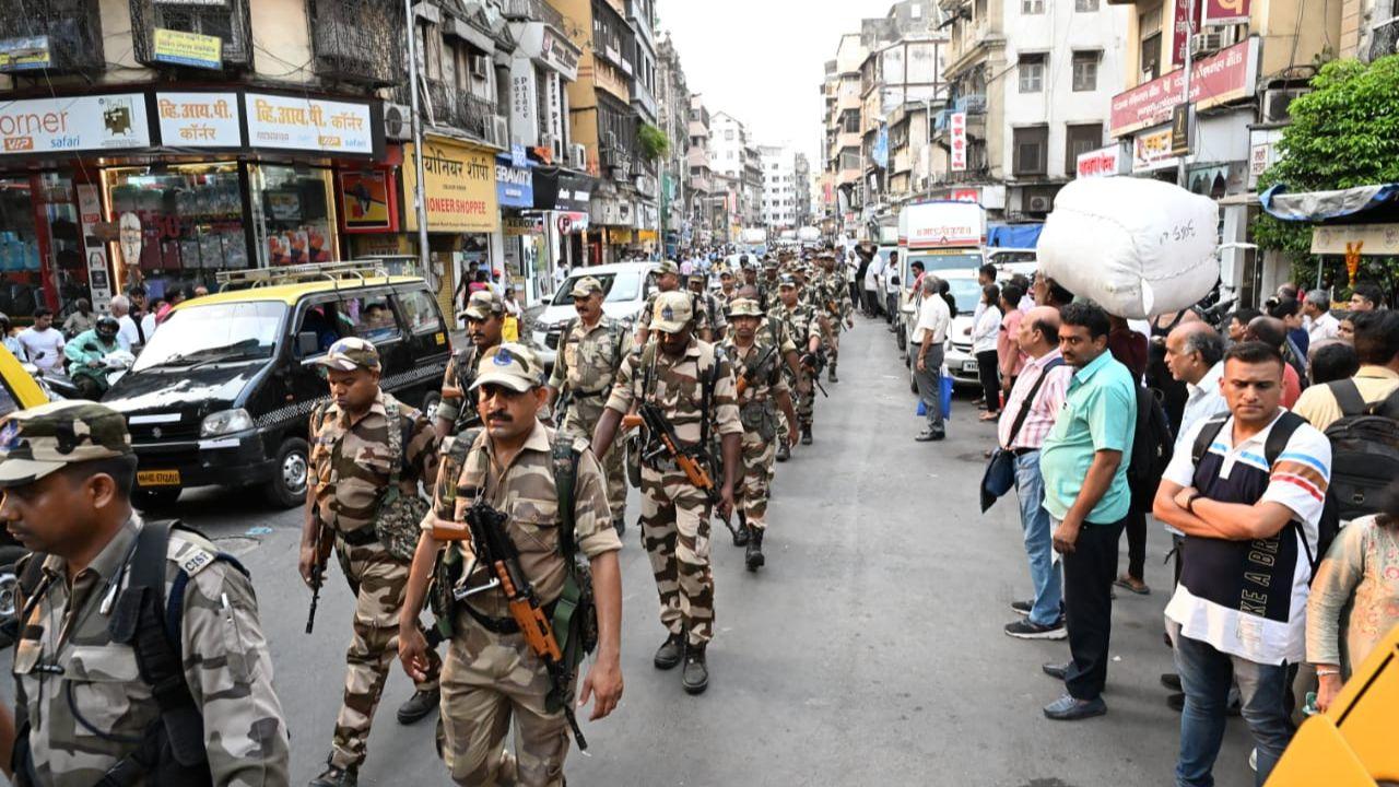 In addition to local police, three companies of Riot Control Police (RCP) and 36 units from Central Security Forces (CAPF and SAP) will be stationed in Mumbai. This additional support will help manage any large-scale disturbances or security threats.
