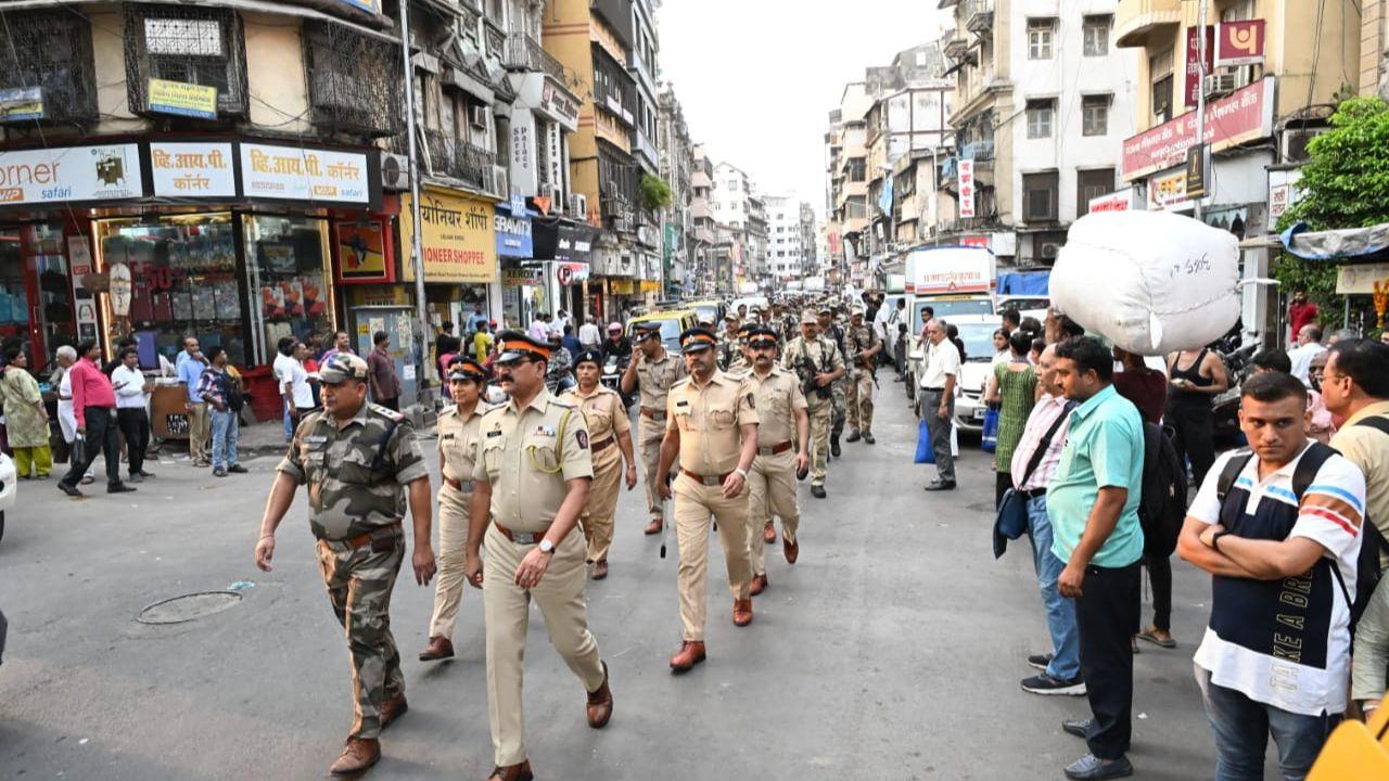 On election day, Mumbai will see the deployment of five additional commissioners of police, 25 zonal deputy commissioners of police, and 77 assistant commissioners of police. This high-level presence underscores the seriousness with which the authorities are approaching election security.