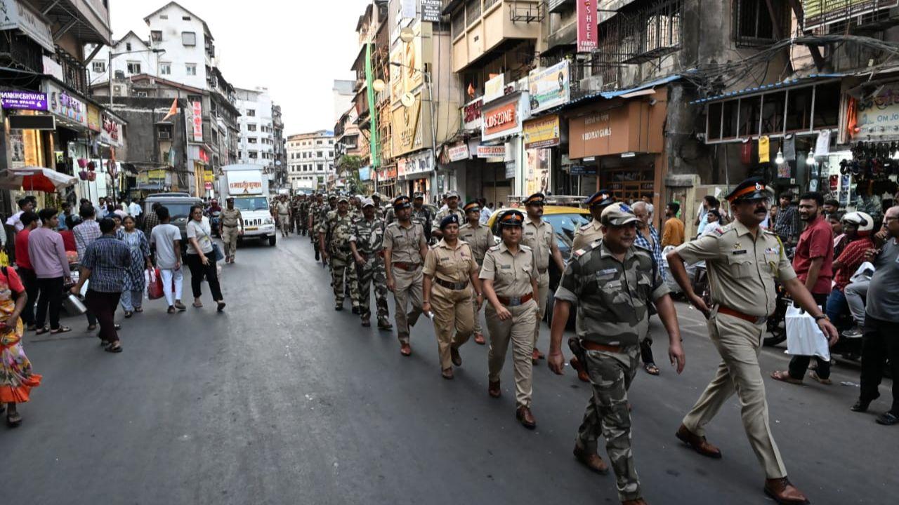 The security plan includes the deployment of 2,475 police officials and 22,100 police constables. This significant force is expected to cover all critical areas, ensuring that any issues can be swiftly addressed.