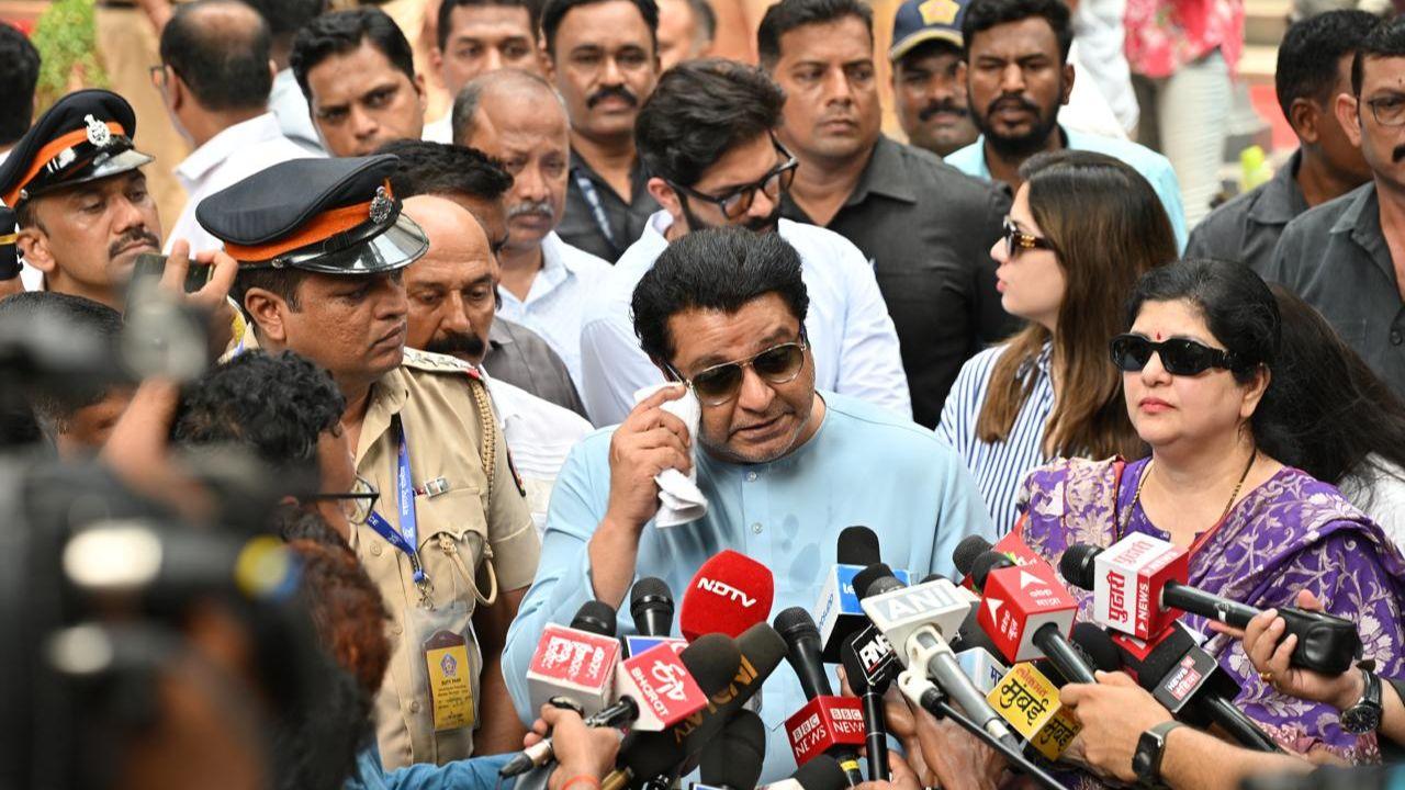 The MNS chief was accompanied by his wife Sharmila, son Amit and daughter-in-law Mitali Borude. 