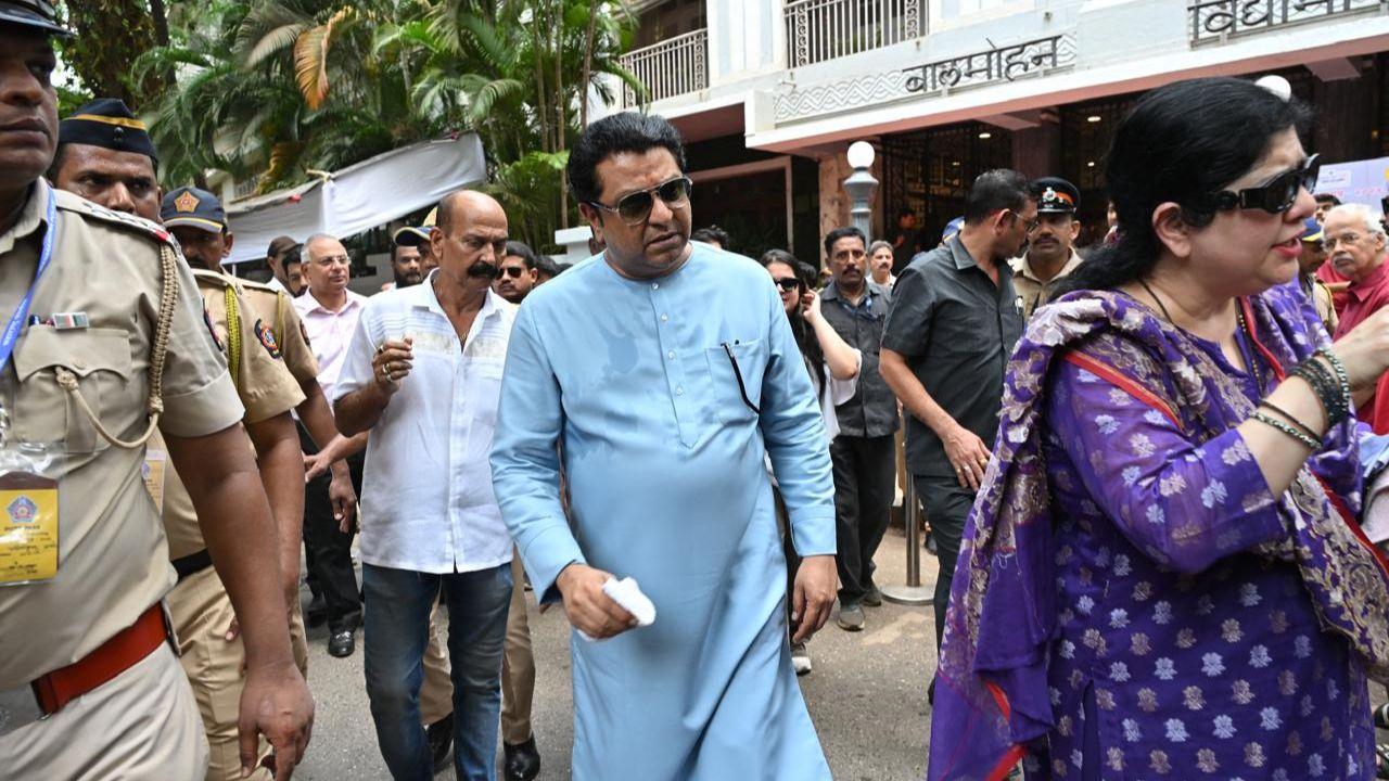 In the fifth phase of India General Elections 2024, 13 constituencies in Maharashtra are voting to elect their representatives. 