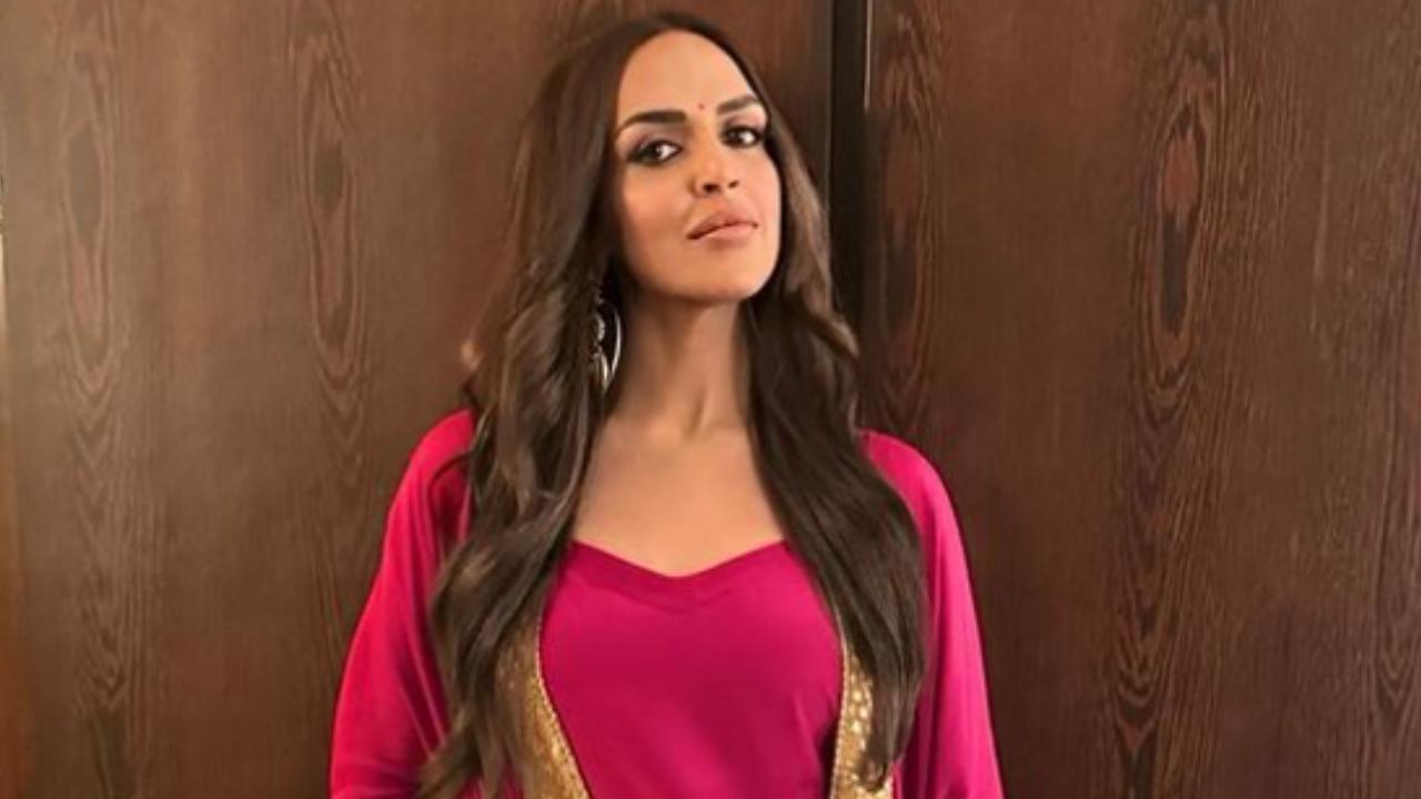 Esha Deol happy to be back to work; says new projects to be announced soon