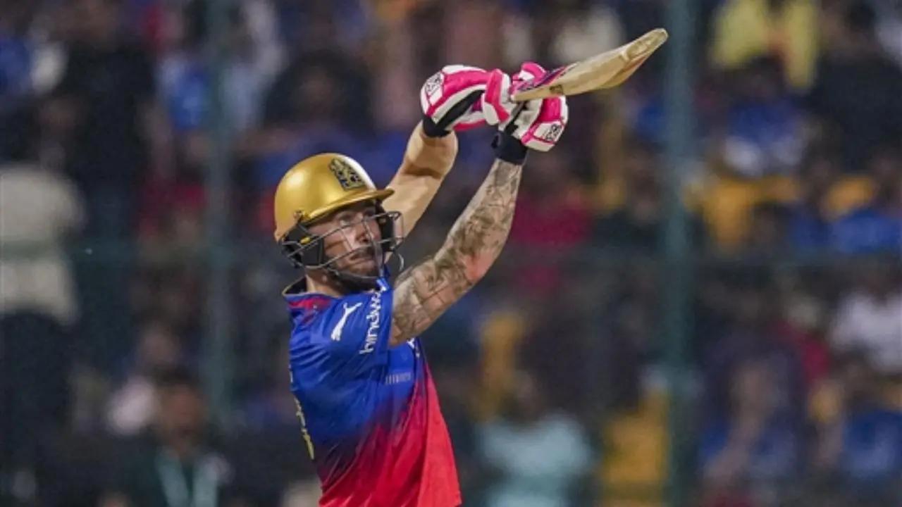 Royal Challengers Bengaluru
Completing 14 matches, Royal Challengers Bengaluru has won seven matches. With 14 points and a net run rate of +0.459, they are sitting in the fourth place