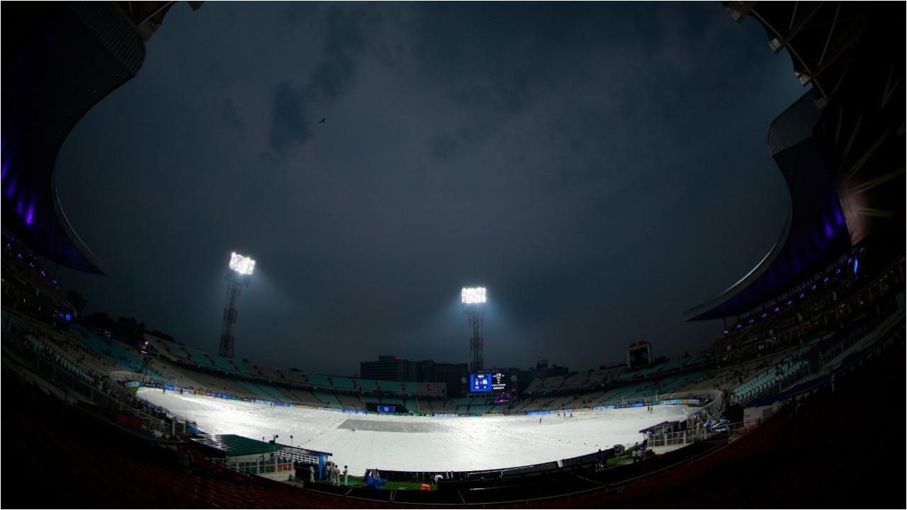 KKR vs MI live updates: Covers on, toss delayed due to rain in Kolkata