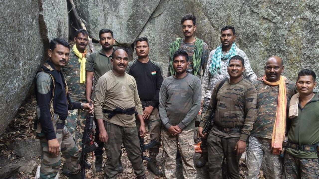 As soon as authorities received information about the presence of explosives in the Tipagad area, two bomb detection and disposal teams, a quick response team, and a C60 from the Central Reserve Police Force (CRPF) were dispatched to hunt for them.