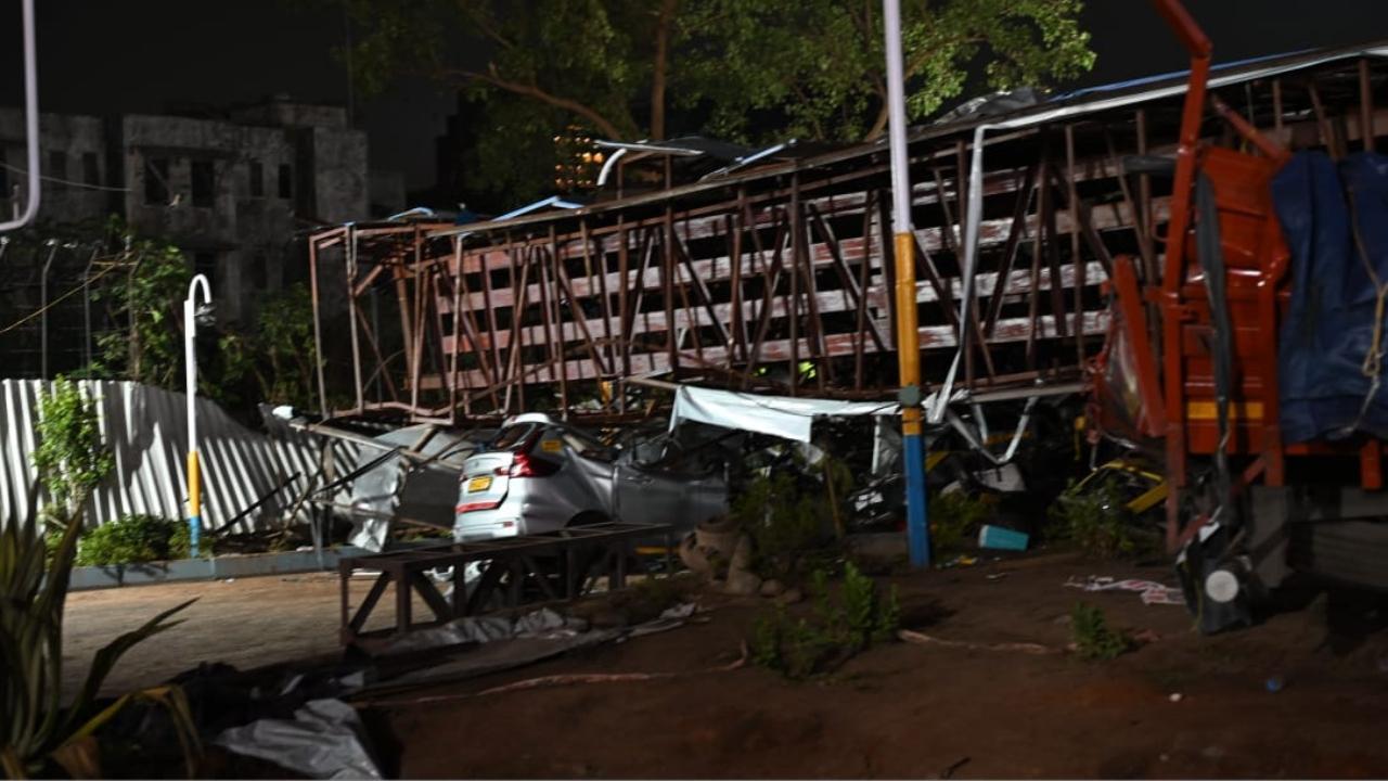 Ghatkopar hoarding collapse: BMC appoints VJTI expert appointed to find reasons behind tragedy