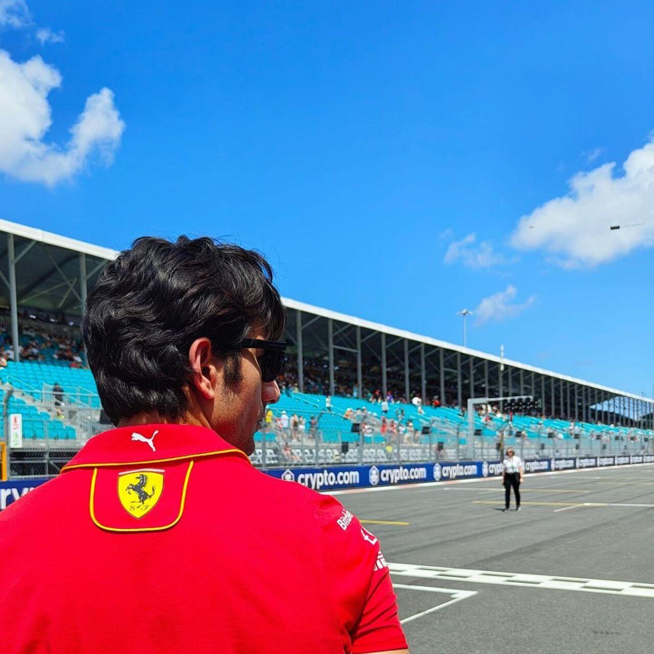 Star kid Ibrahim Ali Khan recently attended the Miami Grand Prix in Florida, where he met with F1 racer Charles Leclerc.