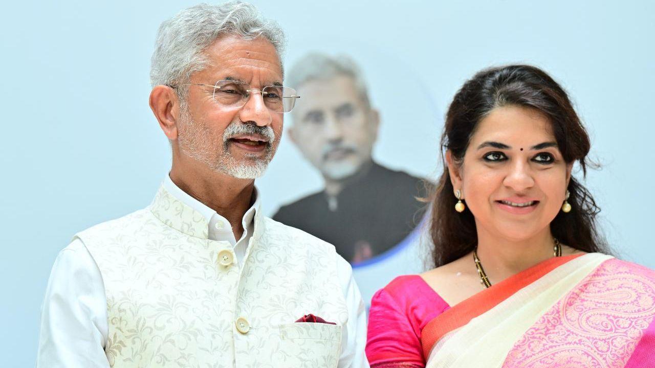 S Jaishankar says Delhi hasn't received anything worth probe on Nijjar case