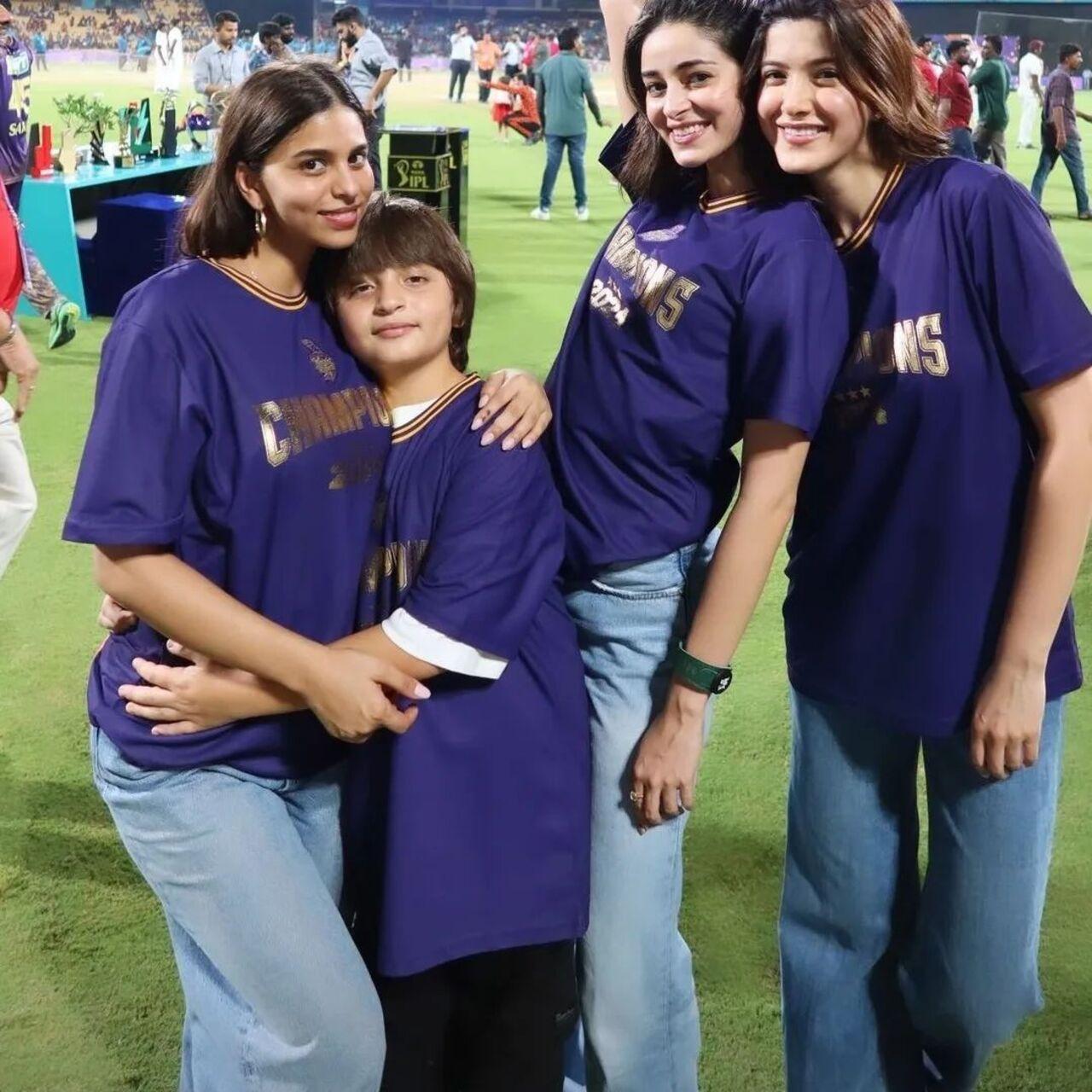 AbRam Khan poses with his sister Suhana Khan and her friends Ananya Panday and Shanaya Kapoor