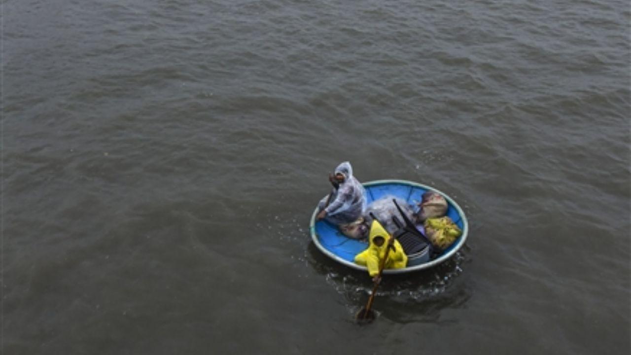 Areas like Kakkanad-Infopark and Aluva-Edappally were severely affected by waterlogging, affecting normal activities in these regions.