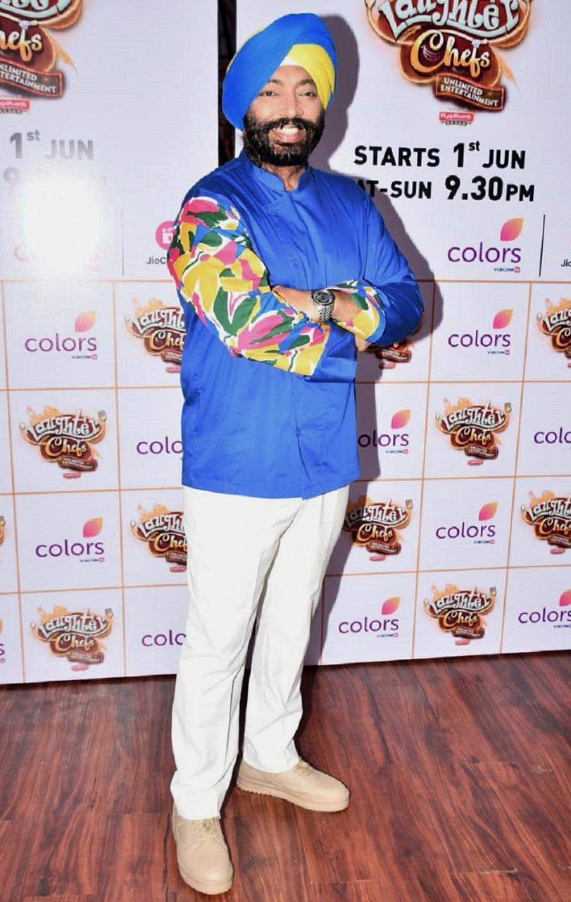 Chef Harpal Singh aced his look in blue shirt paired with matching turban