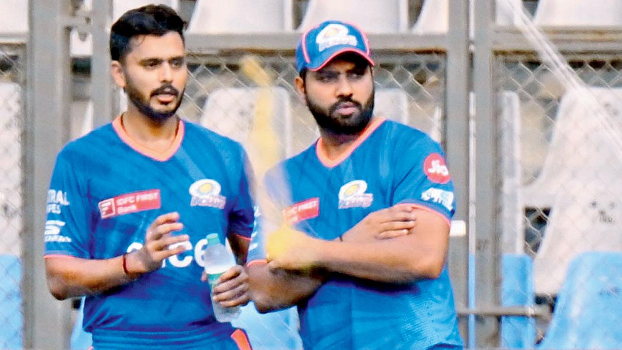 Mumbai Indians batter Nehal Wadhera (left) with former skipper Rohit Sharma during a practice session at the Wankhede yesterday. Pic/Satej Shinde