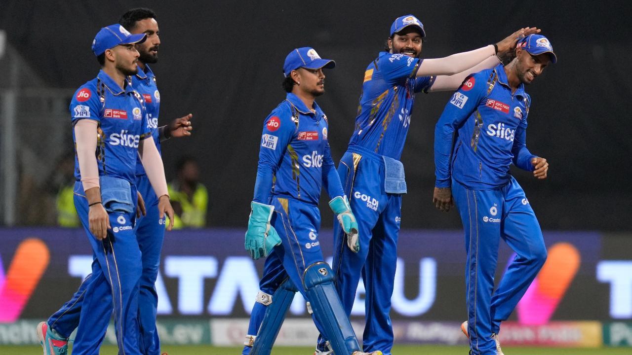 KKR vs MI highlights: Starc's four-wicket haul helps Kolkata win by 24 runs
