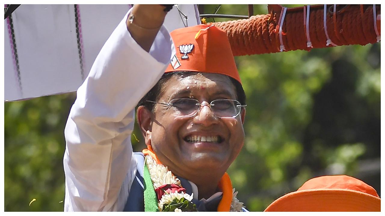 Union Minister and BJP candidate from Mumbai North Lok Sabha seat, Piyush Goyal, also held a roadshow in his constituency today