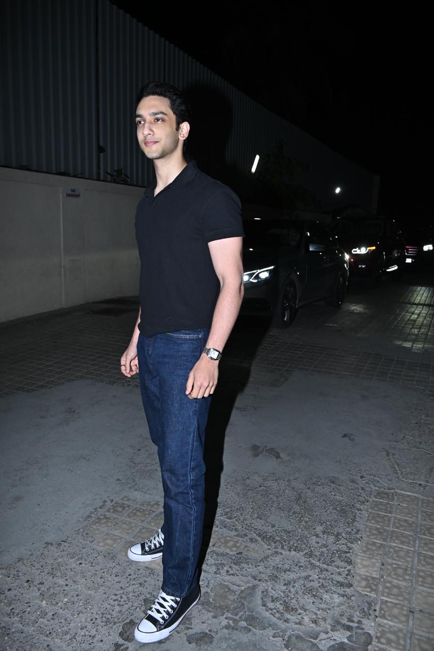 Vedang Raina opted for a stylish black T-shirt and paired it with blue jeans as she went for the screening