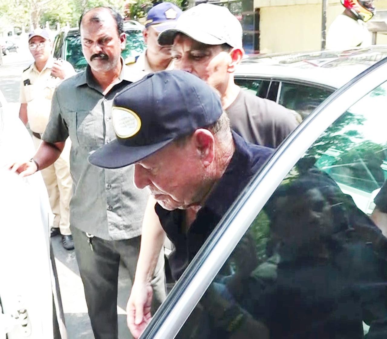 Salman Khan's father, veteran writer Salim Khan was also seen arriving at a polling booth in Bandra to cast his vote