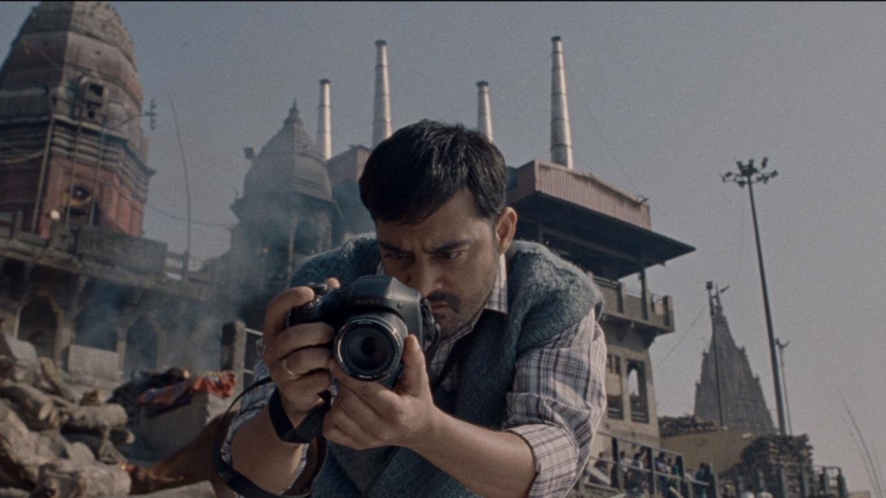 Geetika Vidya Ohlyan's Barah by Barah, about a death photographer, to hit screens on May 24