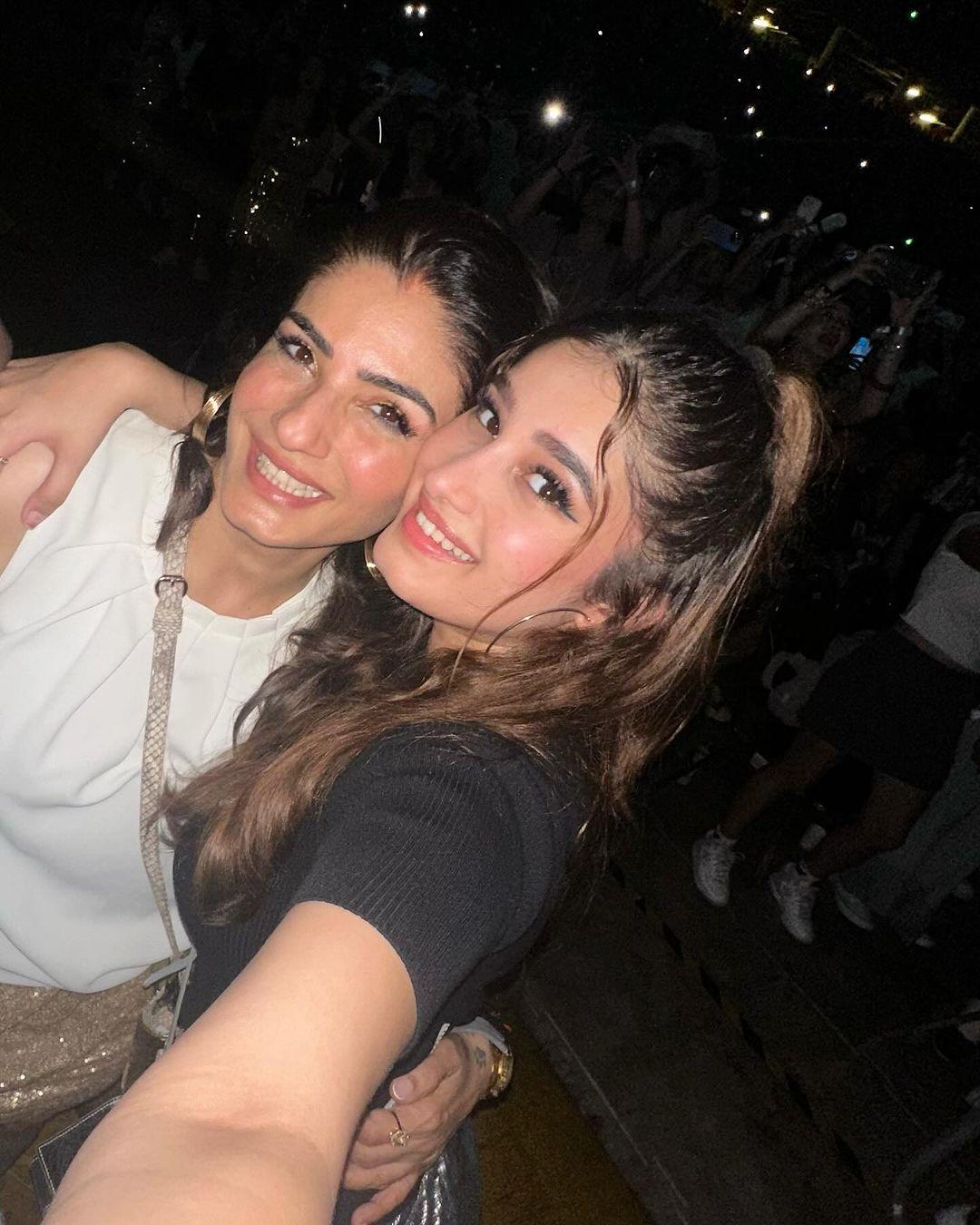 Raveena and Rasha Thadani have an incredibly close bond. Raveena, being a protective mother, kept Rasha shielded from the limelight, wanting her to have a normal childhood away from paparazzi