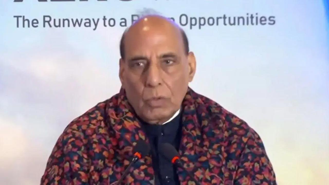Rajnath slams Kejriwal, says Modi will become PM for 3rd time and complete term