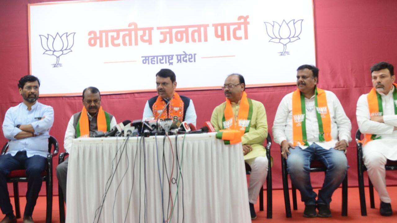 Fadnavis addressed criticism from the Congress and other quarters regarding minority representation in government schemes. He highlighted instances where schemes like the Prime Minister Awas Yojana and Ujwala scheme have benefited Muslim and minority communities, contrasting with Congress' approach.