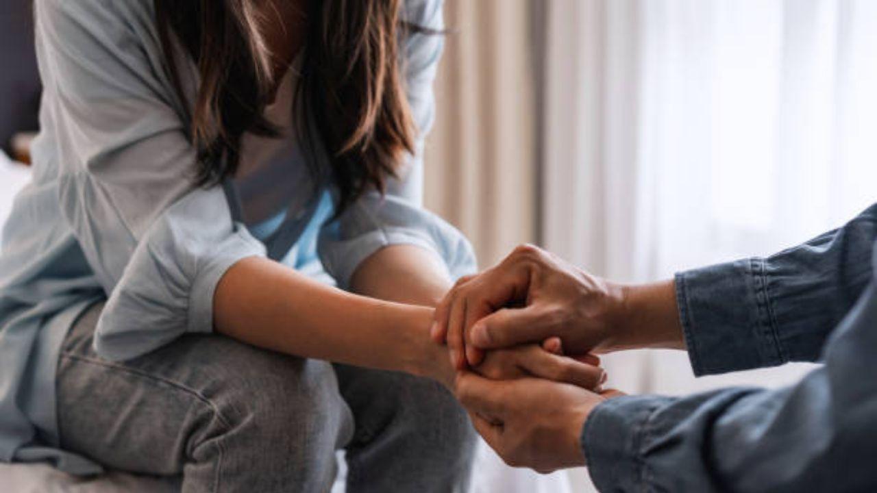 Mansi Poddar, a trauma-informed psychotherapist says, “It’s absolutely fine to open up about your relationship but again it’s important to see who we open up to. Are these people sensitive, understanding and discreet? Will they hold your relationship struggles with wisdom?” 