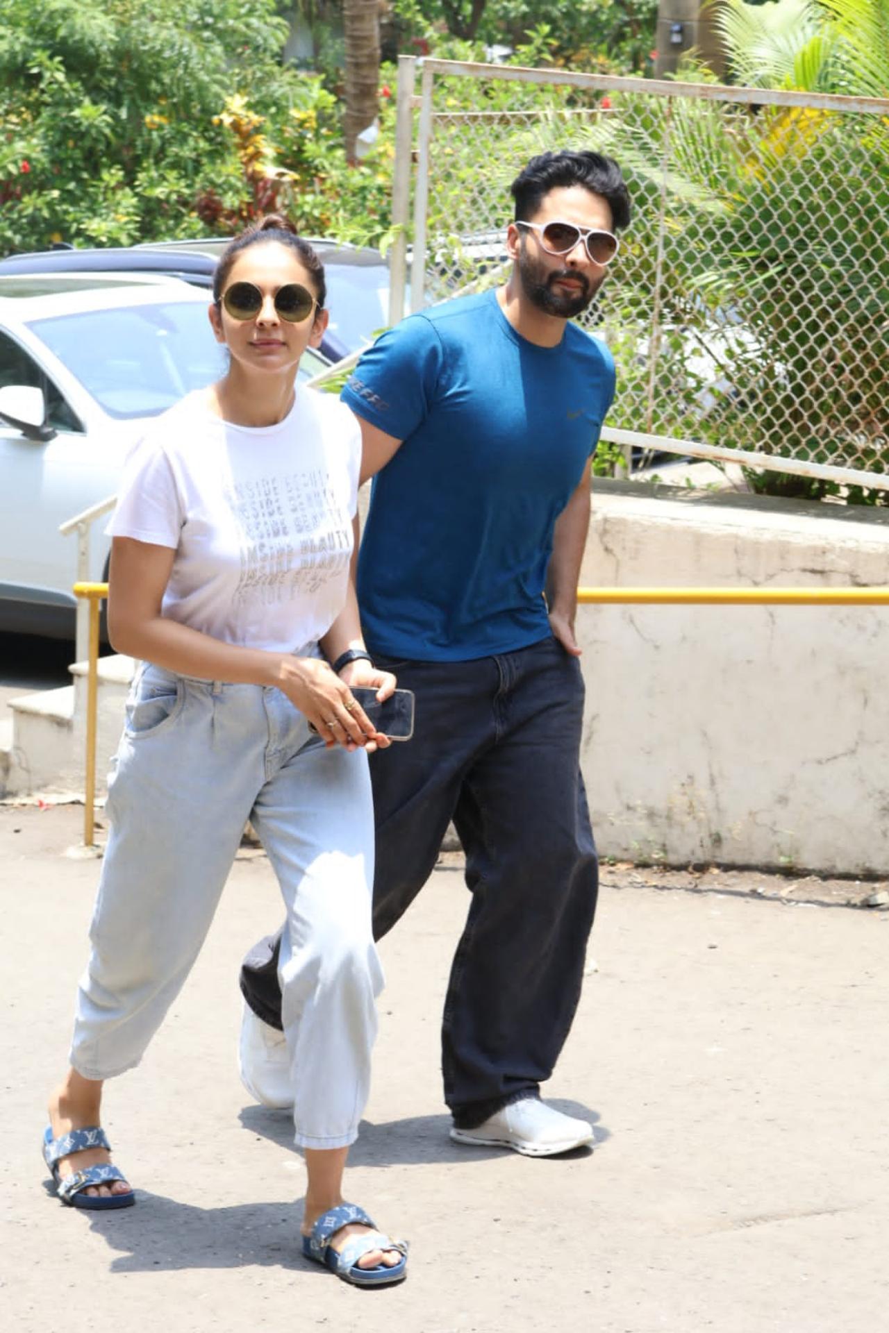 Rakul Preet Singh and Jackky Bhagnani arrive to cast their vote