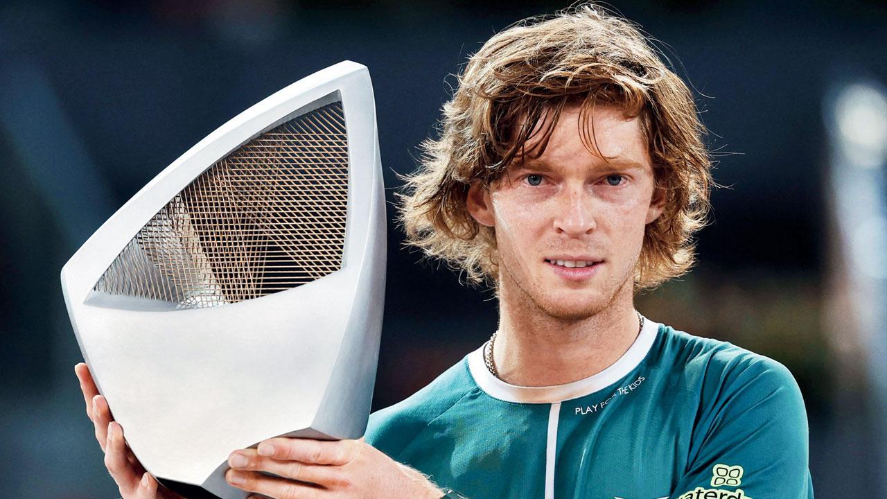 Rublev recovers from fever to win title; thanks doctors