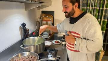 Saif Ali Khan
Do you recall the Hindi version of the popular Hollywood movie Chef? It starred Saif Ali Khan, and rightfully so. He's not only a great cook on screen but also in real life. Even his wife, actress Kareena Kapoor Khan, admires his impeccable cooking abilities.