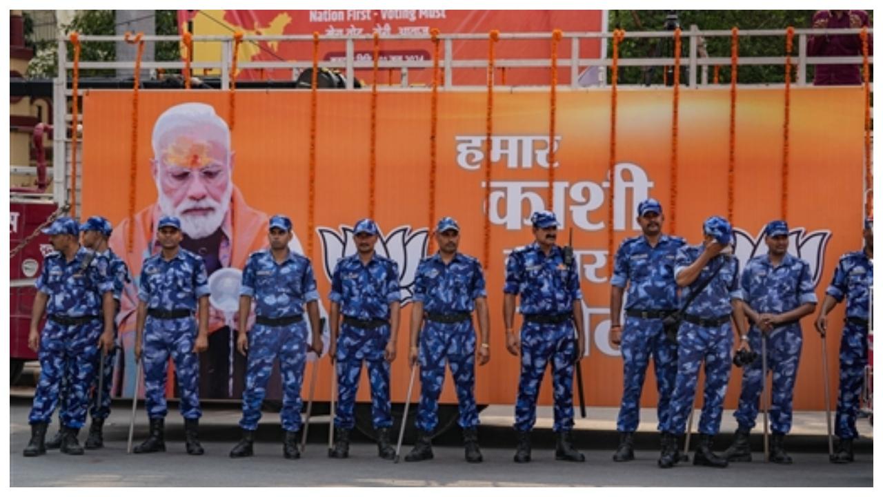 Throngs of supporters could be seen participating in the rally. Security has been heightened in the light of the massive roadshow